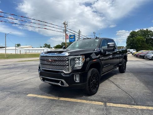 Used 2023 GMC Sierra 3500 Denali w/ Denali Black Diamond Edition AWD/4WD image 10