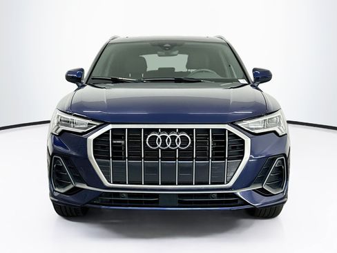 Used 2025 Audi Q3 2.0T Premium AWD/4WD image 2