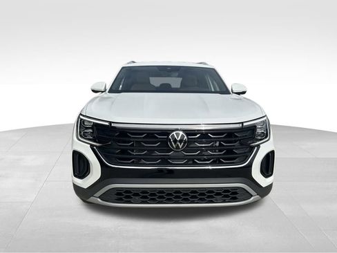 New 2026 Volkswagen Atlas Cross Sport SE image 8