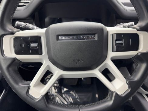 Used 2025 Land Rover Defender 110 S image 56