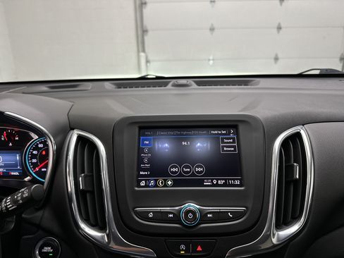 Used 2023 Chevrolet Equinox LT w/ LPO, Floor Liner Package AWD/4WD image 10