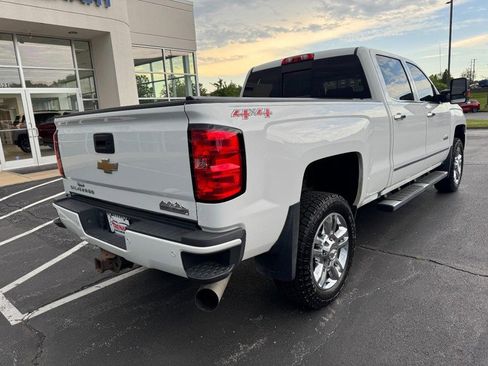 Used 2016 Chevrolet Silverado 2500 High Country w/ Duramax Plus Package AWD/4WD image 3