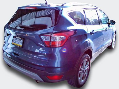 Used 2018 Ford Escape SEL w/ Ford Safe & Smart Package AWD/4WD image 3