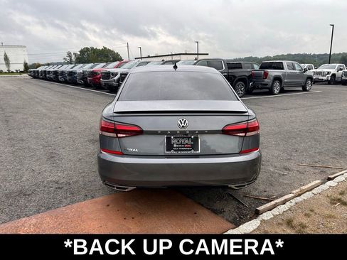 Used 2020 Volkswagen Passat 2.0T R-Line image 7