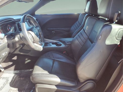 Used 2016 Dodge Challenger SRT Hellcat image 15