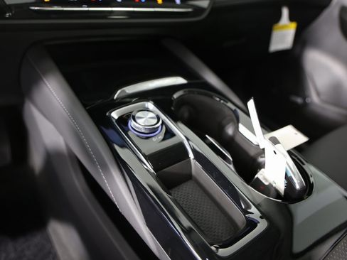 New 2025 Buick Envision Avenir image 23