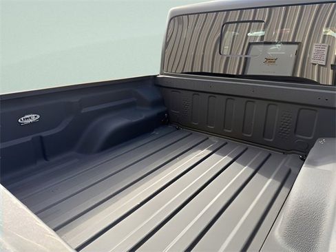 Used 2020 Jeep Gladiator Overland w/ LED Lighting Group image 8