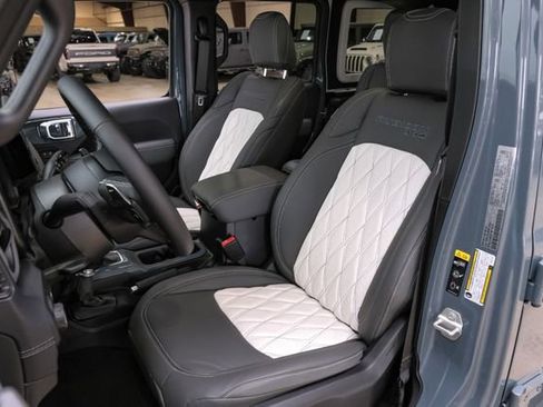 Used 2024 Jeep Wrangler Unlimited Rubicon 392 image 17