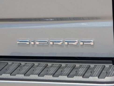 Certified 2024 GMC Sierra 1500 Denali w/ Denali Reserve Package AWD/4WD image 11