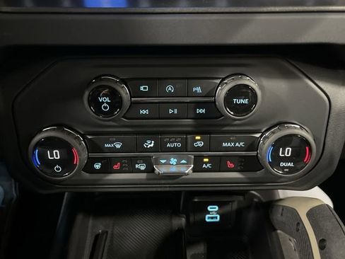 New 2025 Ford Bronco Badlands image 20