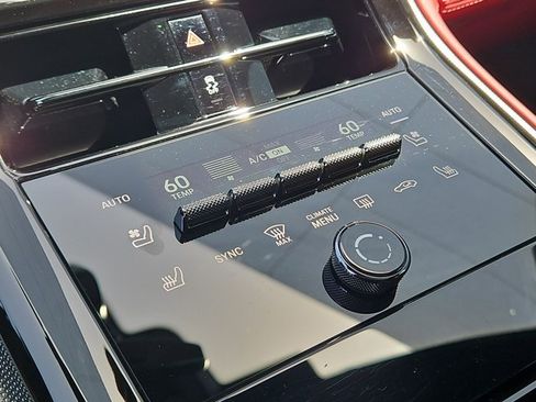 Certified 2024 Porsche Panamera 4 AWD/4WD image 34