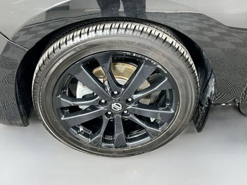 Used 2018 Nissan Altima 2.5 SR w/ SR Midnight Edition FWD image 30