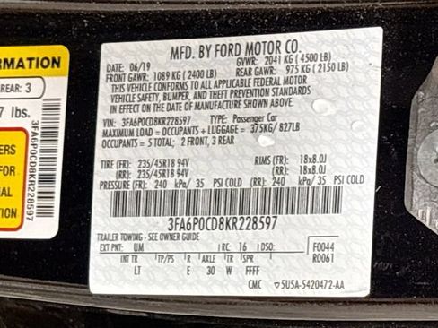 Used 2019 Ford Fusion SEL FWD image 24