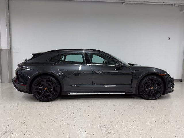 Certified 2023 Porsche Taycan 4 Cross Turismo AWD/4WD image 10