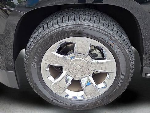 Used 2017 Chevrolet Tahoe Premier AWD/4WD image 9
