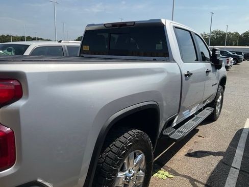 Used 2020 Chevrolet Silverado 2500 LT w/ All Star Edition AWD/4WD image 5