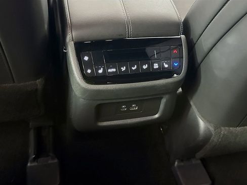 Certified 2025 INFINITI QX60 Luxe w/ Black Edition image 32