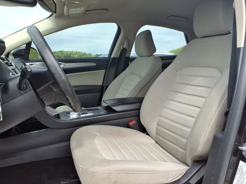 Used 2020 Ford Fusion S FWD image 8