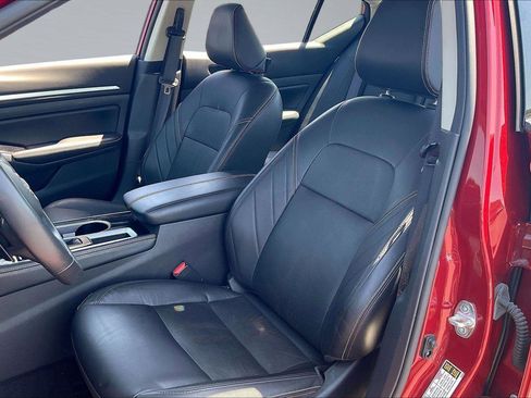 Certified 2024 Nissan Altima 2.5 SR w/ SR Premium Package FWD image 27
