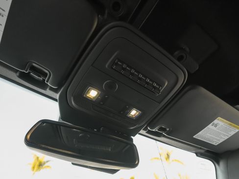 Used 2023 Ford Bronco Wildtrak image 20