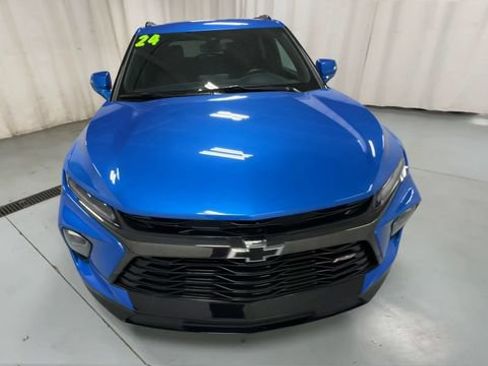 Used 2024 Chevrolet Blazer RS w/ Enhanced Convenience Package FWD image 3