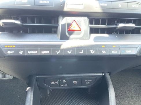 Used 2025 Kia K4 FWD image 17