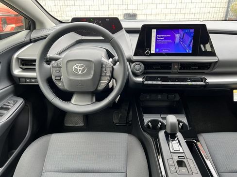 New 2027 Toyota Prius LE FWD image 26