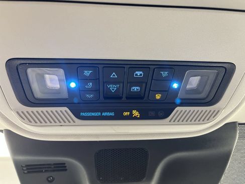 Certified 2025 Ford Expedition Active AWD/4WD image 33