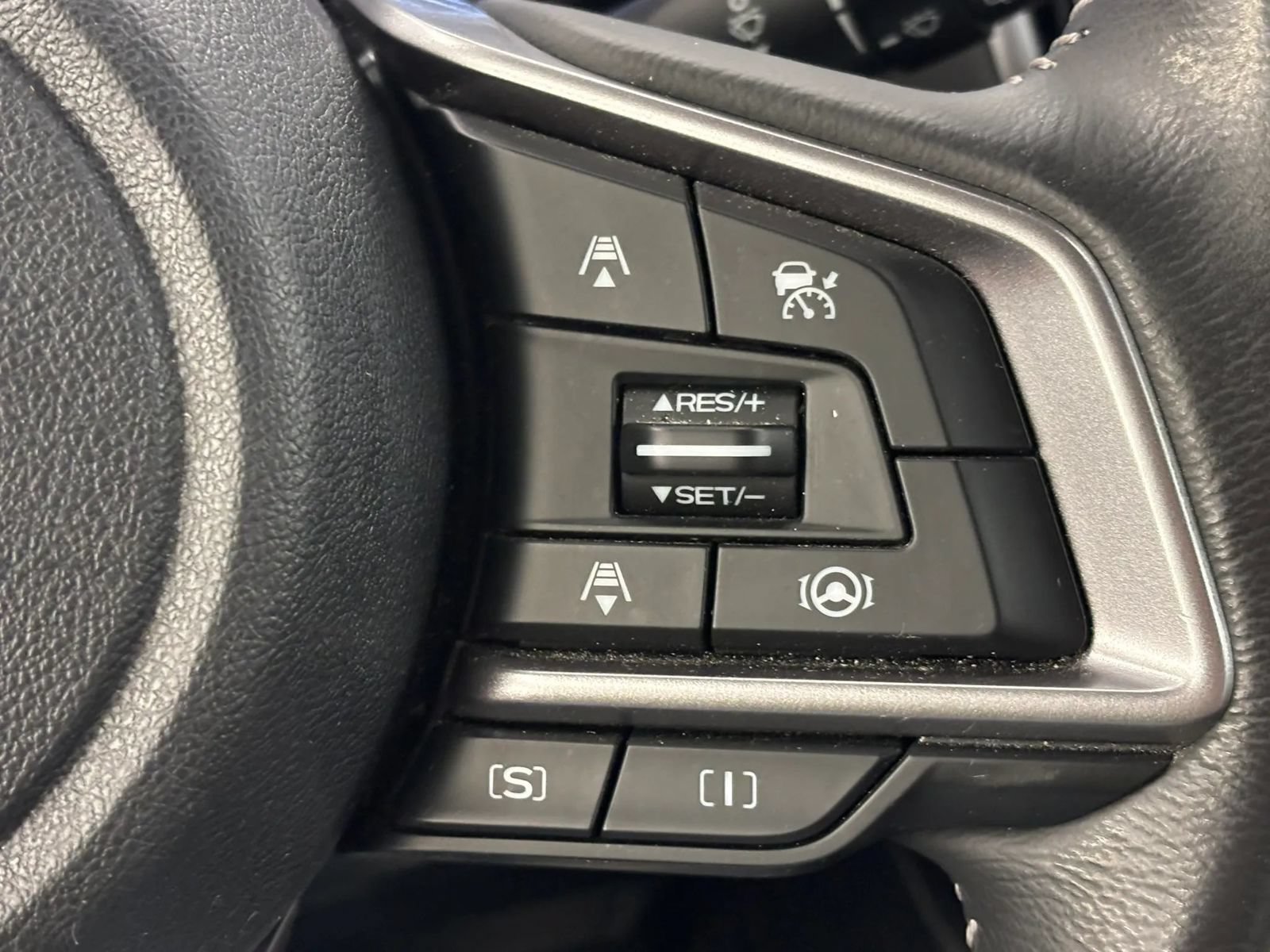 Used 2023 Subaru Forester Premium AWD/4WD image 47