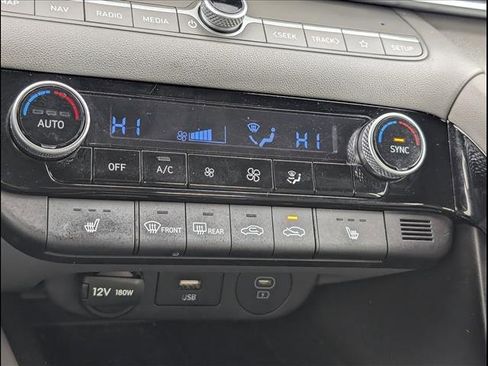 Used 2024 Hyundai Elantra SEL w/ Convenience Package image 16