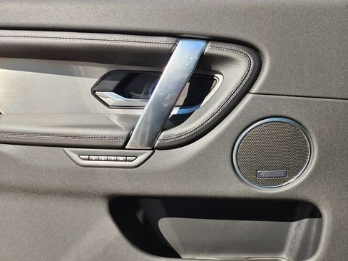 Used 2026 Land Rover Discovery Sport Landmark image 16