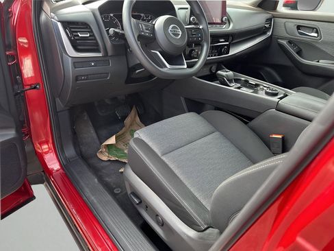 Used 2021 Nissan Rogue SV image 27