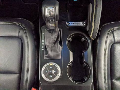 Certified 2025 Ford Bronco Badlands AWD/4WD image 11