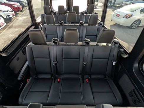 Used 2024 Mercedes-Benz Sprinter 2500 image 28