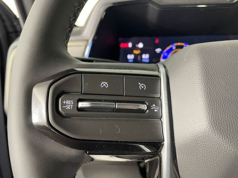 New 2026 Chevrolet Colorado ZR2 w/ Technology Package AWD/4WD image 9