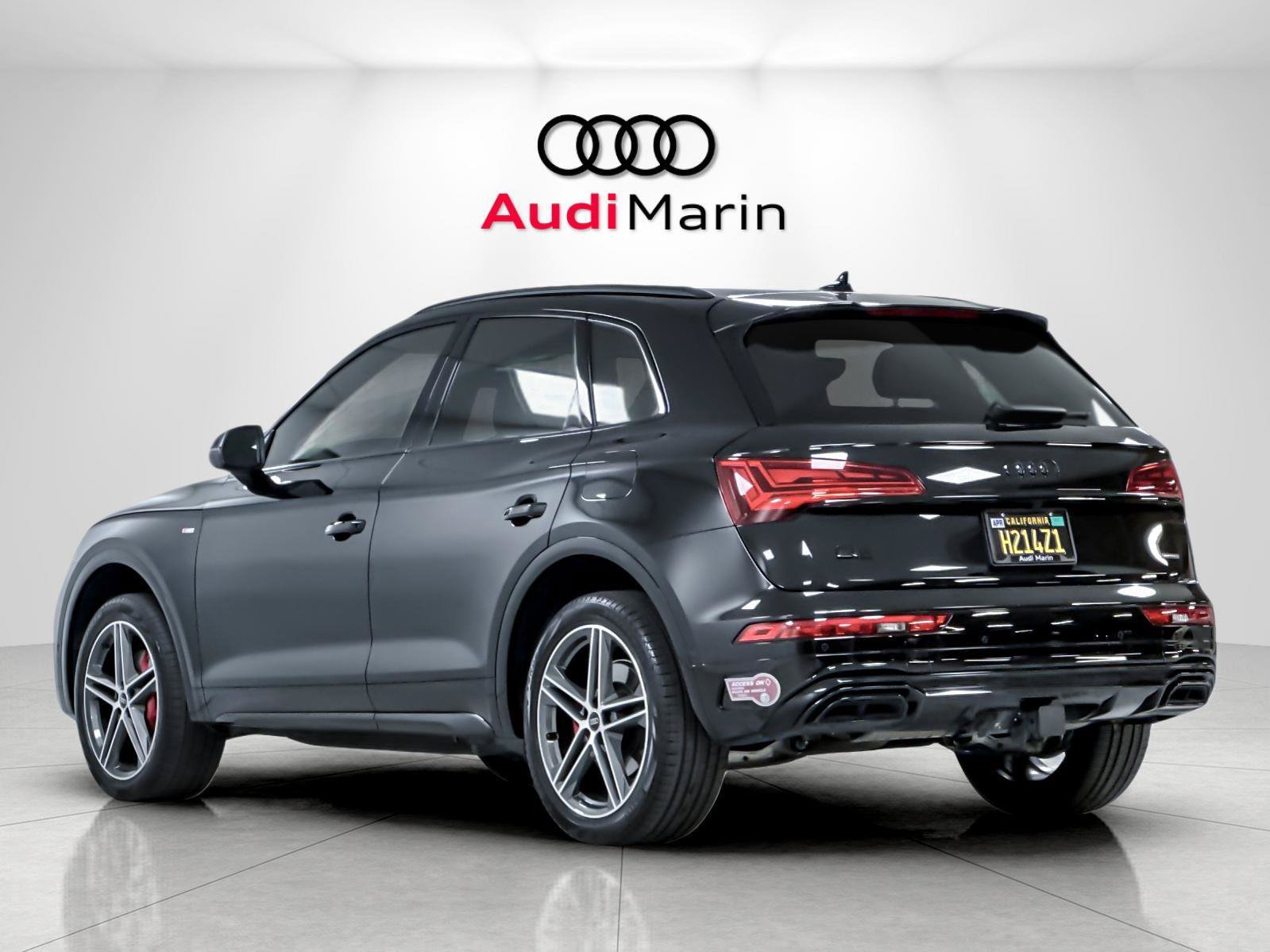 Used 2024 Audi Q5 e Prestige w/ Prestige Package AWD/4WD image 3