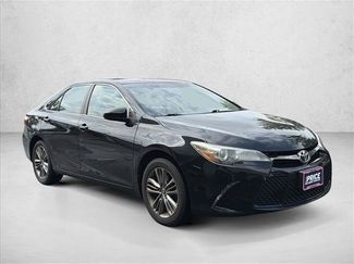 Used 2016 Toyota Camry SE FWD video 3