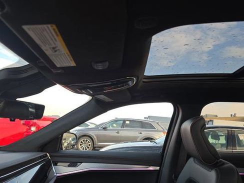 Used 2024 Jeep Wagoneer Launch Edition image 10