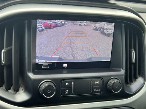 Used 2020 GMC Canyon SLE w/ Elevation Edition AWD/4WD image 18