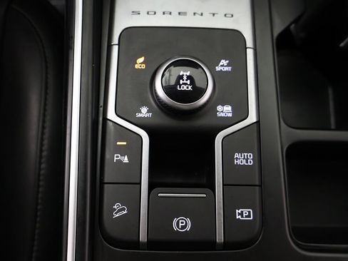 Used 2022 Kia Sorento EX w/ Panoramic Sunroof Package AWD/4WD image 55