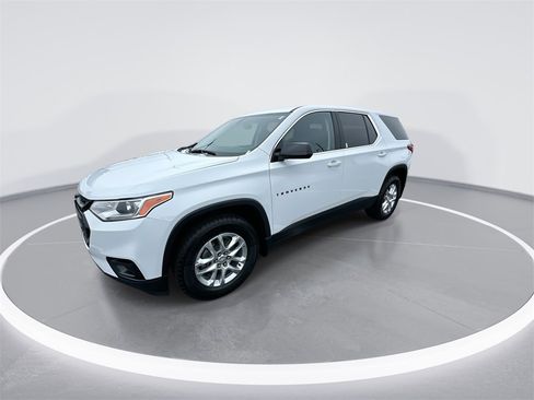 Used 2020 Chevrolet Traverse LS w/ LPO, Blackout Package image 4