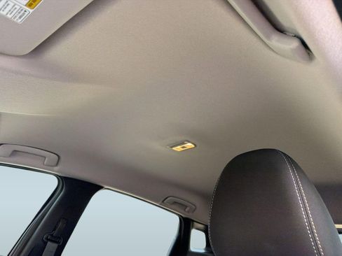 Used 2025 Nissan Kicks SV FWD image 25