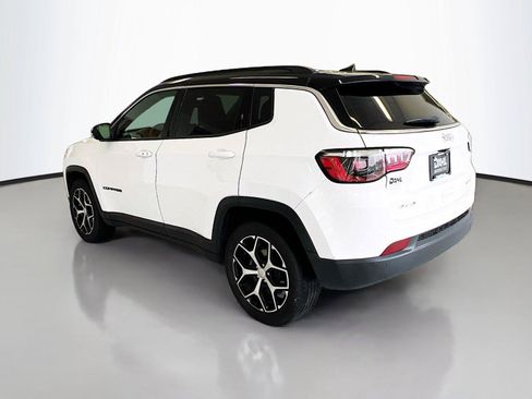 Used 2024 Jeep Compass Limited AWD/4WD image 10