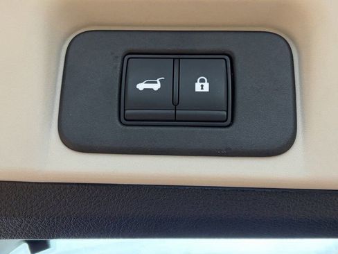 Certified 2024 Nissan Ariya FWD image 11