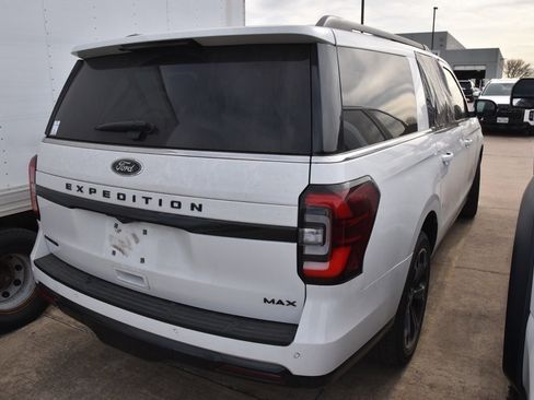 Used 2023 Ford Expedition Max Limited image 5