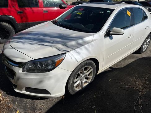 Used 2015 Chevrolet Malibu LT FWD image 5