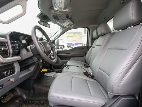 New 2025 Ford F450 XL w/ XL Chrome Package image 35