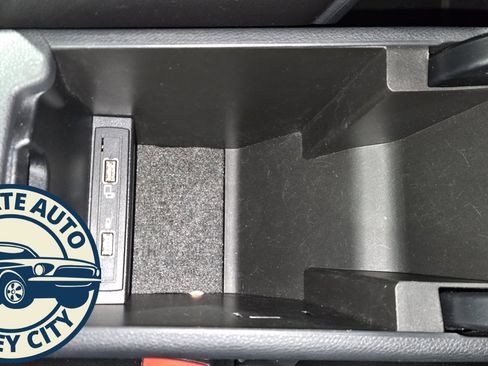 Used 2019 Mercedes-Benz GLA 250 4MATIC image 18