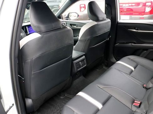 Used 2026 Toyota Camry XLE w/ Convenience Package image 21