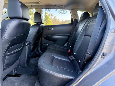 Used 2013 Nissan Rogue SL FWD image 12